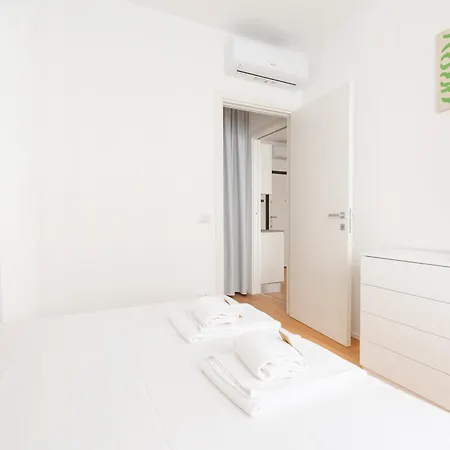 Easytopstay - Bramante Cozy Flat Milão